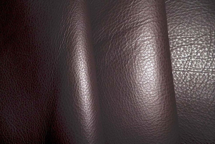 Cuero napa — tipo de cuero suave y compacto, ideal para carteras y bolsos artesanales