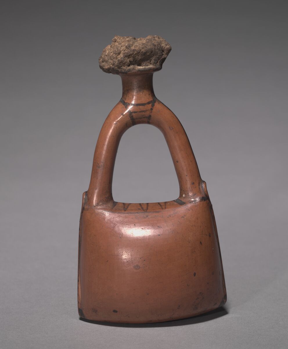 Vasija egipcia en forma de bolsa de cuero, Dinastía 18 — las bolsas como símbolo de estatus en el Antiguo Egipto